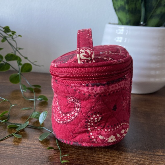 Preloved Vera Bradley Red Quilted Women's Bag - Picture 6 of 11